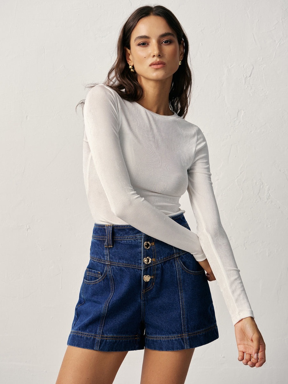 Commense High-Waisted Button-Front Denim Short - Picture 4 of 4